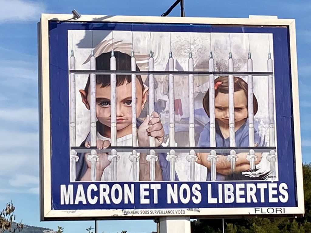 affiche hitler macron