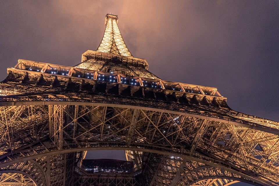 économie tour Eiffel